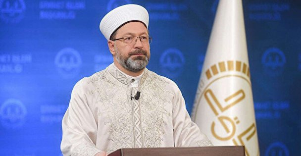 Diyanet İşleri Başkanı Erbaş'tan Berat Kandili Mesajı