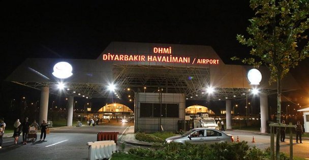 Diyarbakır Havalimanı'na roketatarlı saldırı
