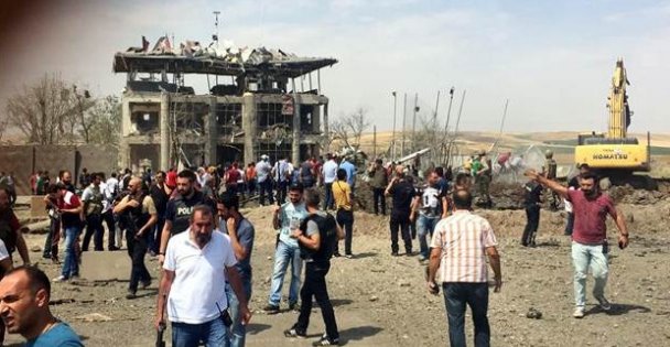 Diyarbakır'daki saldırıda dehşet görüntüler var!