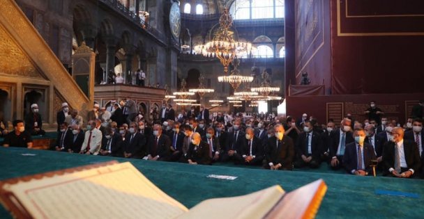 Dünya'nın gözü Ayasofya Camii'ndeydi