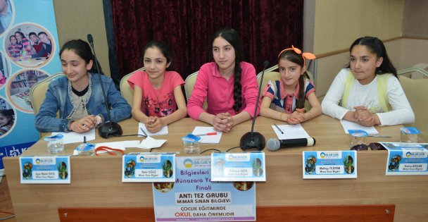 ‘'Eğitimde aile daha etkilidir''