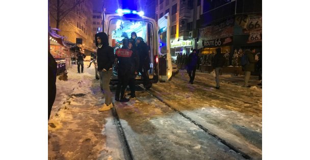 Eğlence Mekanında Bir Kadını Darp Etti! Dehşet Saçtı