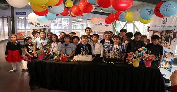 'Einstein” temalı doğum günü