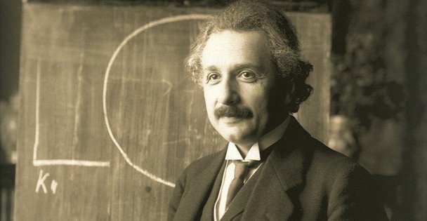 Einstein'ın el yazısı mektubu 1,2 milyon dolara satıldı