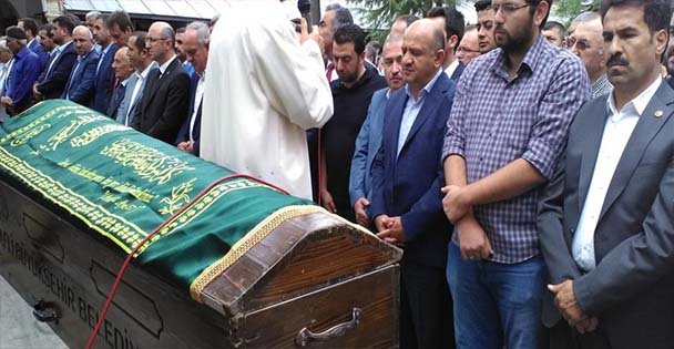 Ekrem Özenir son yolculuğuna uğurlandı