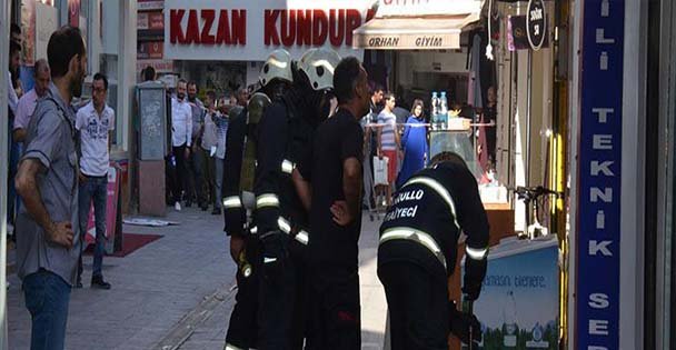 Elektrik tesisatı gürültüyle patladı