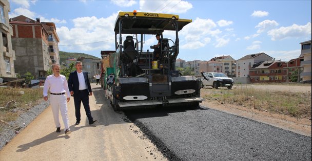 Emek Mahallesi'nde asfalt çalışması