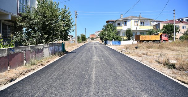 Emek Mahallesi'nde çalışmalar devam ediyor