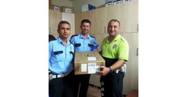 Emniyet'e 12 adet bilgisayar