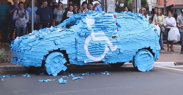 Engellilere ‘engel' olmayalım!