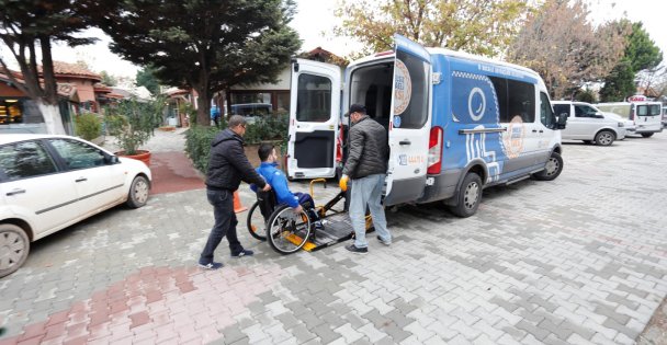 ''Engelsiz Taksi'' İle 6 Bin 982 Ulaşım Hizmeti