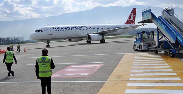 engiz Topel'den 177 kişi Umre yolcusu