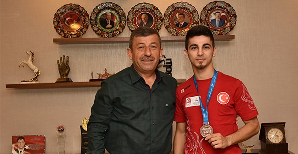 Eray Şamdan Akdeniz Oyunları'ndan Madalya İle Döndü