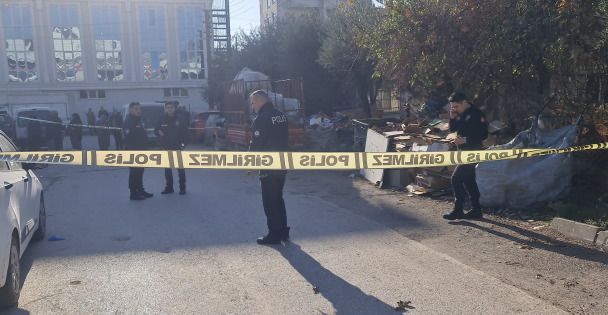 Eski karısını ve karısının yeni evlendiği kocasını silahla ağır yaralayan şüpheli yakalandı