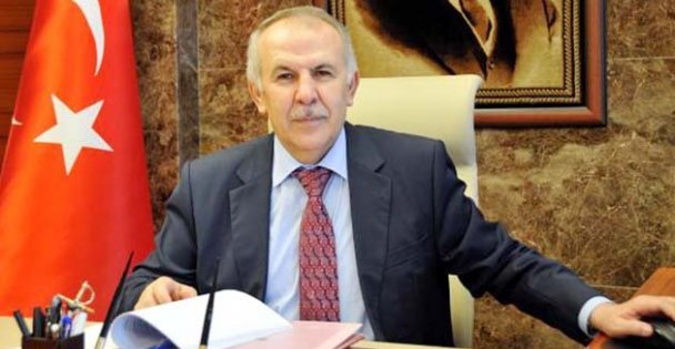 Eski Vali Merkez'e gitti!