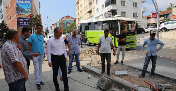 Esnaf ve vatandaşlar istedi, durak genişledi