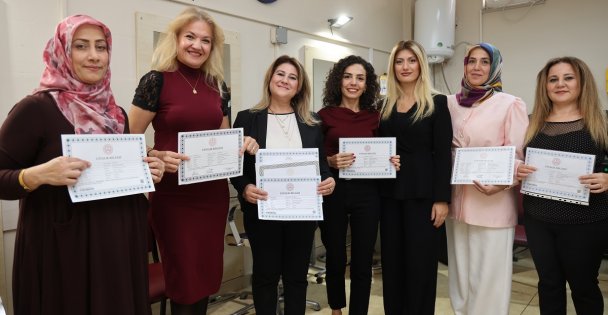 Ev hanımlığından usta öğreticiye uzanan başarı hikâyesi; KO-MEK'le yeni bir mesleğe ‘merhaba' dediler