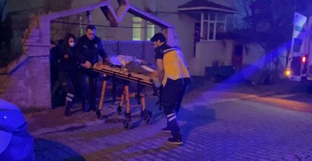 Evde Vurulmuş Halde Bulunan Genç Hayatını Kaybetti