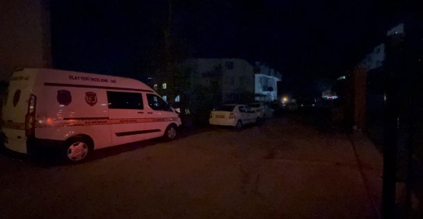 Evinde ölü bulunan şahıs eski eşi ve çocuklarına not bırakmış