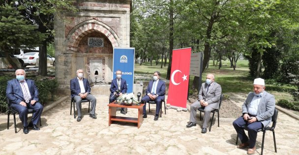 Fatih Sultan Mehmet Han, Dualarla Yad Edildi