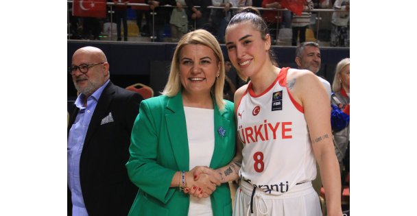 Fatma Kaplan Hürriyet'ten Hidayet Türkoğlu'na çağrı