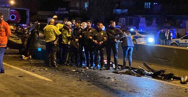 Feci Kaza Hamile Kadını Ve Bir Çocuğu Hayattan Kopardı: 10 Yaralı