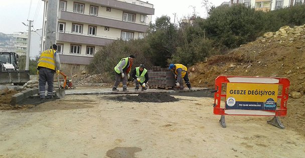 Fen İşleri Parke Çalışmalarına Ağırlık Verdi!