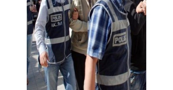 FETÖ'den 4 kişi tutuklandı