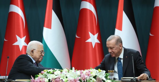Filistin Devlet Başkanı Abbas Cumhurbaşkanlığı Külliyesinde