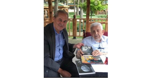 Gazeteci İsmail Kahraman Devlet ve Siyaset Adamı Recai Kutan İle Beraber