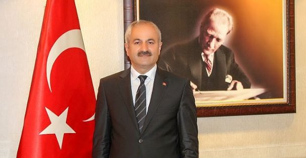 GEBZE BELEDİYE BAŞKANI BASIN TOPLANTISINDA AÇIKLIYOR