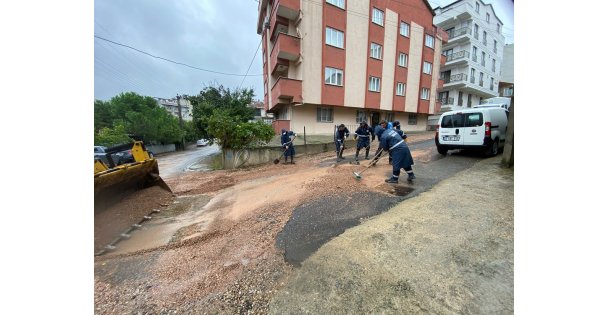 Gebze Belediyesi'nden Sağanak Yağışa Karşı Kapsamlı Mücadele