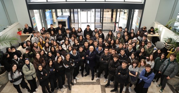Gebze Belediyesinden Üniversiteli Gençlere Anlamlı Destek