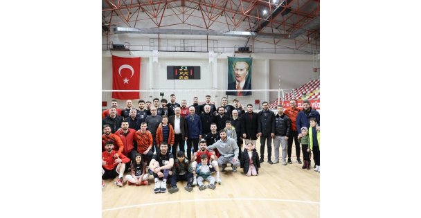 Gebze BLD Voleybol Takımı Adını Play-Off'a Yazdırdı