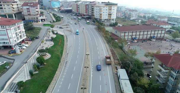 Gebze İstanbul Caddesi'ne yaya köprüsü