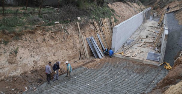 Gebze Organize Sanayi Bölgesi'nde dere ıslahı çalışmalarına başlandı