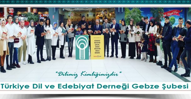 Gebze TDED'den AVM'de Kitap Okuma Etkinliği