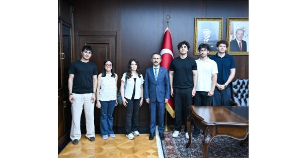 Gebze Teknik Üniversitesi Formula Student Takımı, Vali İlhami Aktaşı Gebze Makamda Ziyaret Etti