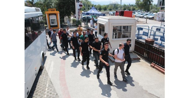 Gebze'de 10 Polis Tutuklandı!