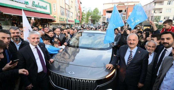 Gebze'de Ak Parti'ye Büyük Destek; Ak Parti'nin Açılışı Mitinge Dönüştü!