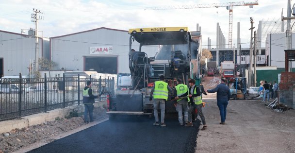GEBZE'DE ASFALT ÇALIŞMALARI HIZ KESMİYOR