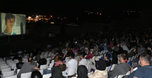 Gebze'de ay ışığın'da sinema etkinliği başladı