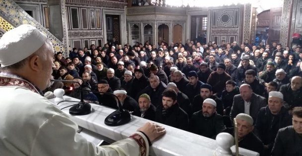 Gebze'de Doğu Türkistan için dua
