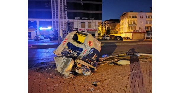 Gebze'de freni boşalan tır 5 araca zarar verdi