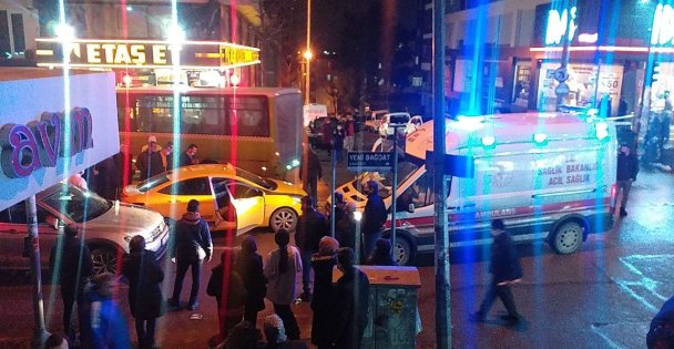 Gebze'de halk ötobüsü ile taksi çarpıştı: 3 yaralı