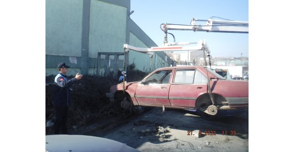 Gebze'de Hurda Araçlar Kaldırılıyor