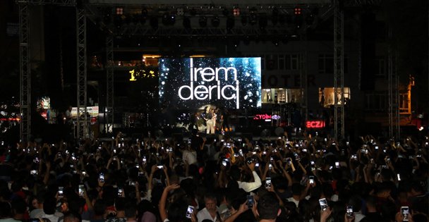 Gebze'de, İrem Derici coşkusu