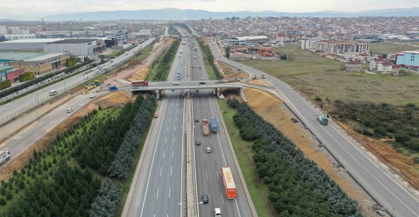 Gebze'de köprü bağlantısı 12 günde tamamlandı