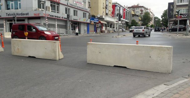 Gebze'de yollar kapatıldı!Kaza Var !