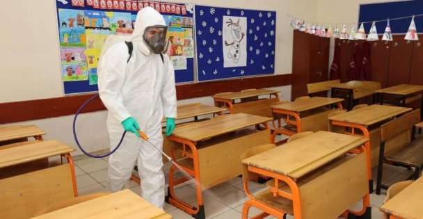 Gebze'deki Okullar Dezenfekte Ediliyor